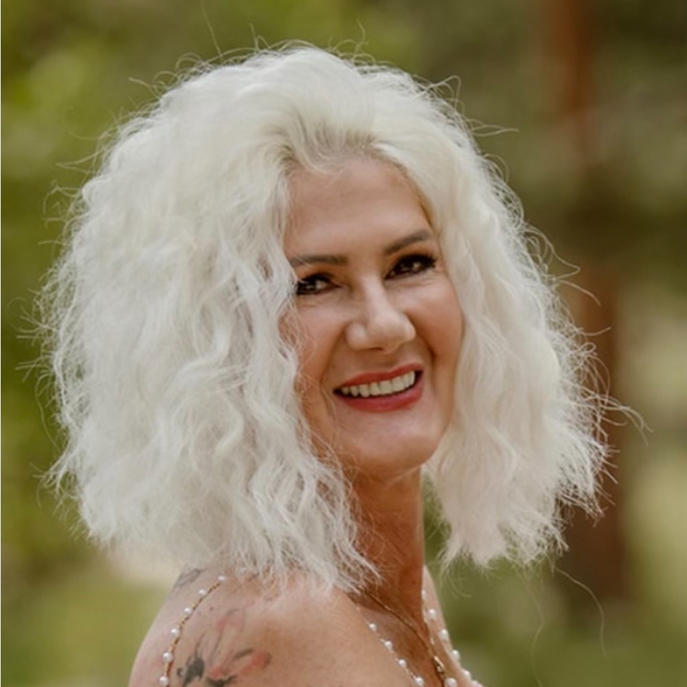 Meet your Posher, Diane